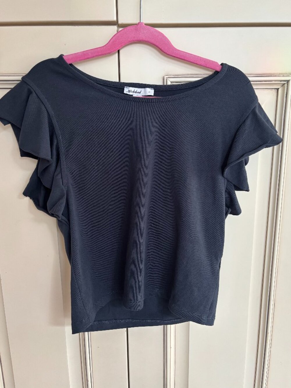 Subdued Ruffle Sleeve Tee Shirt, Size Medium, Black, Never Worn